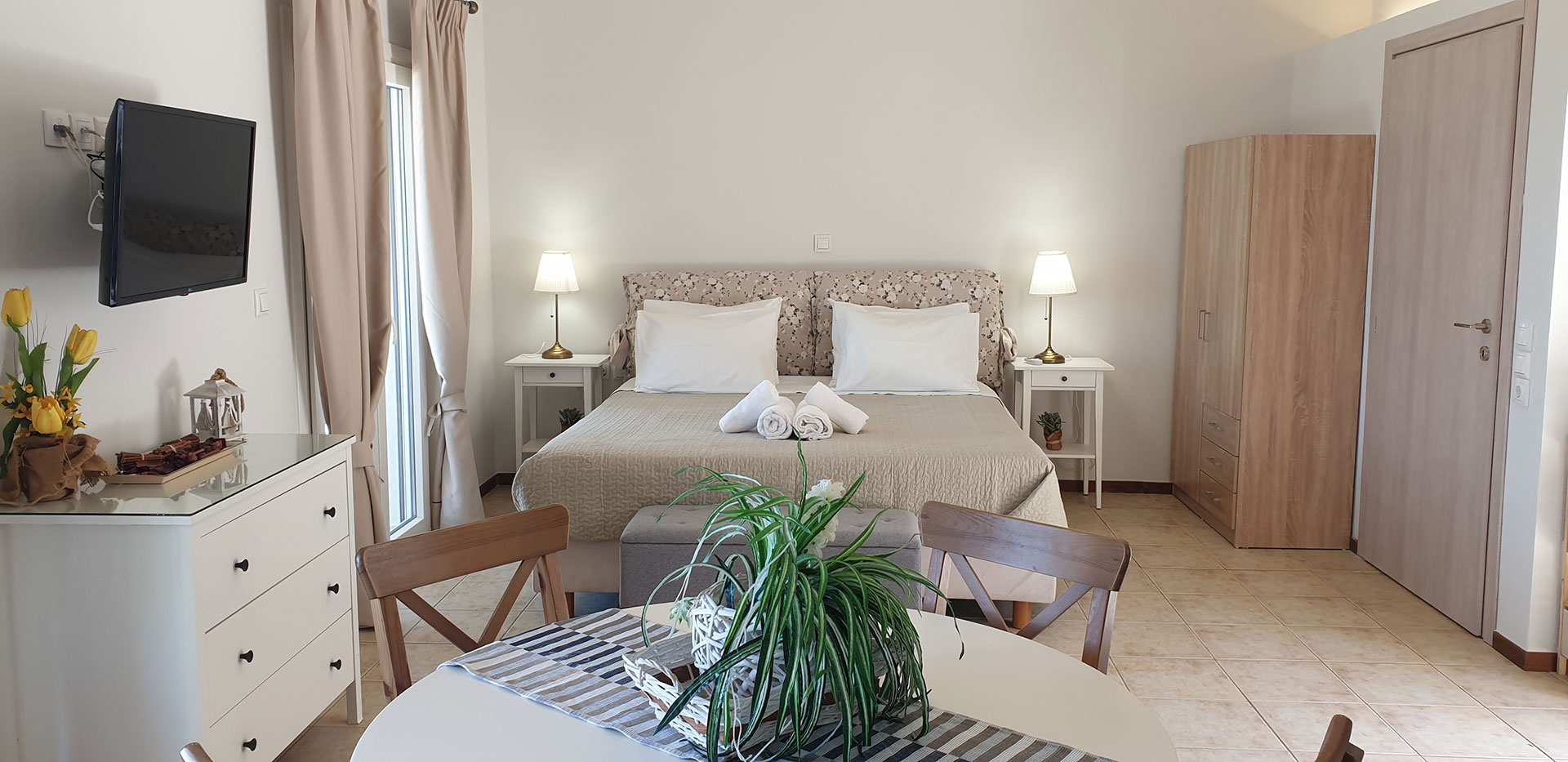 sunrise_deluxe_img03_1920x933